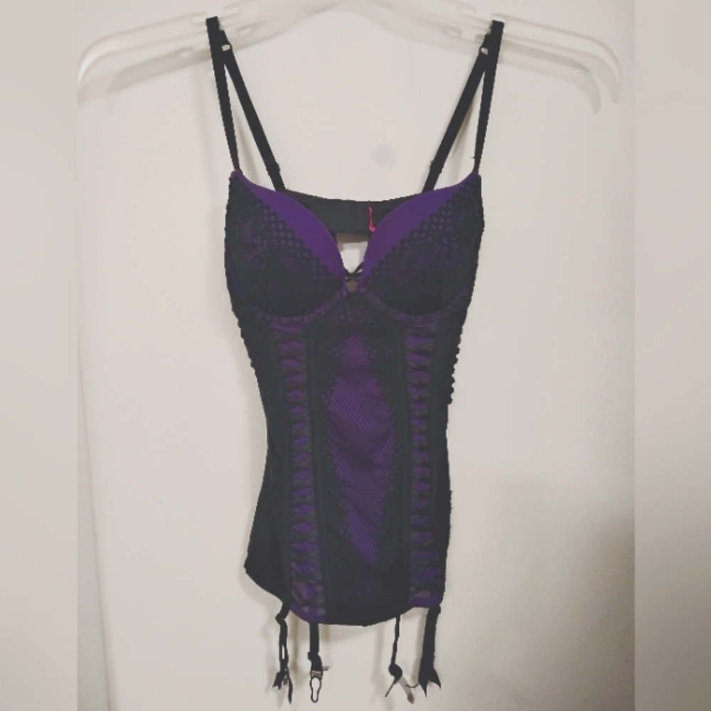 La Senza EUC Bright purple & black lingerie w/garter straps